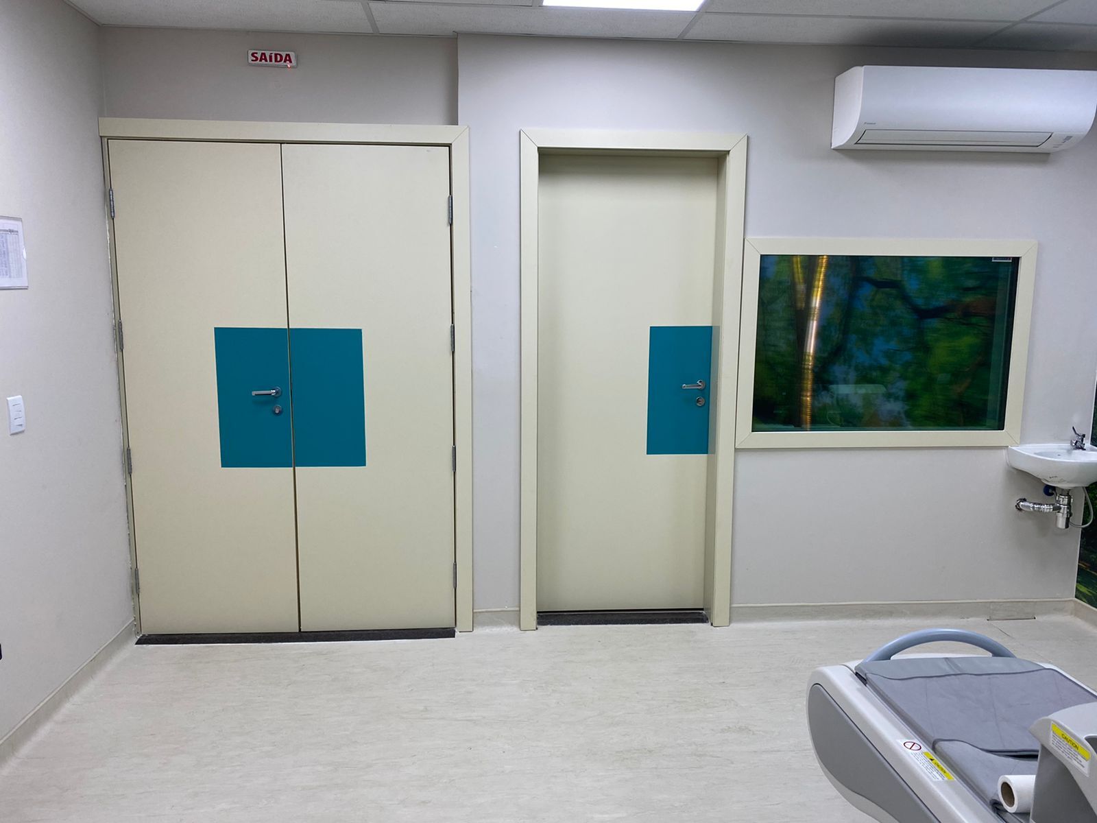 Instalação de porta plumbífera: onde fazer?