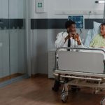 Maca hospitalar com rodas: onde comprar?